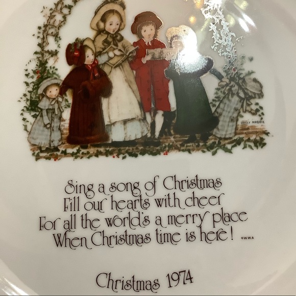 Holly Hobby Commemorative Edition Plate 1974 - Picture 3 of 8